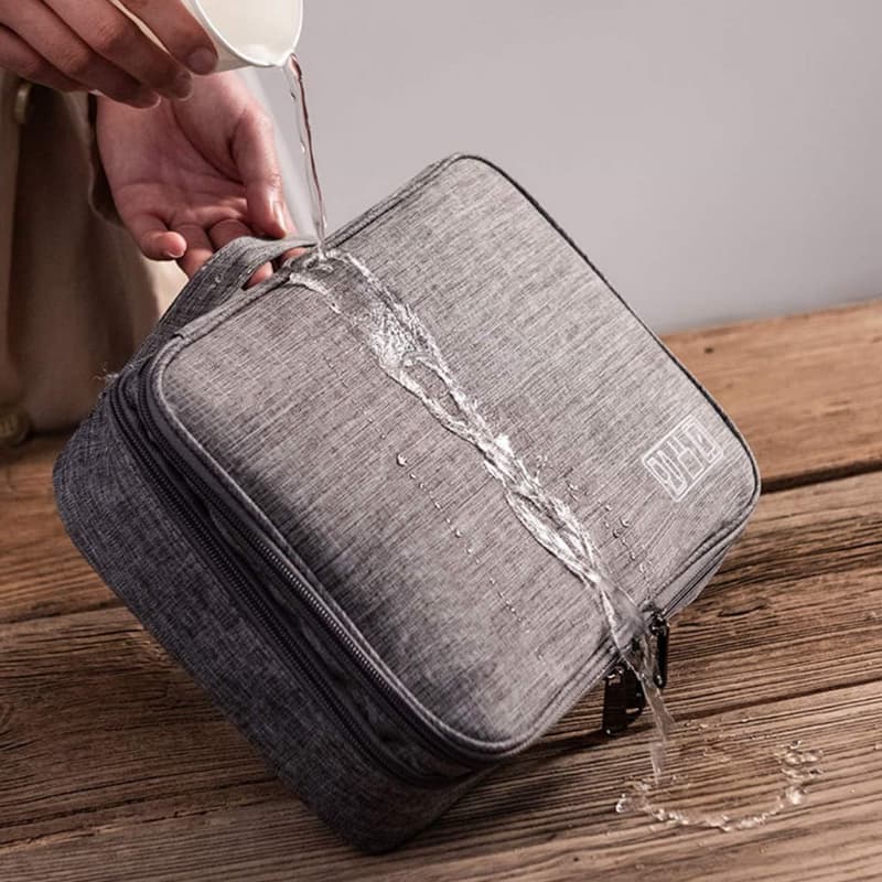 Sac de Rangement Numérique – Étanche & Spacieux