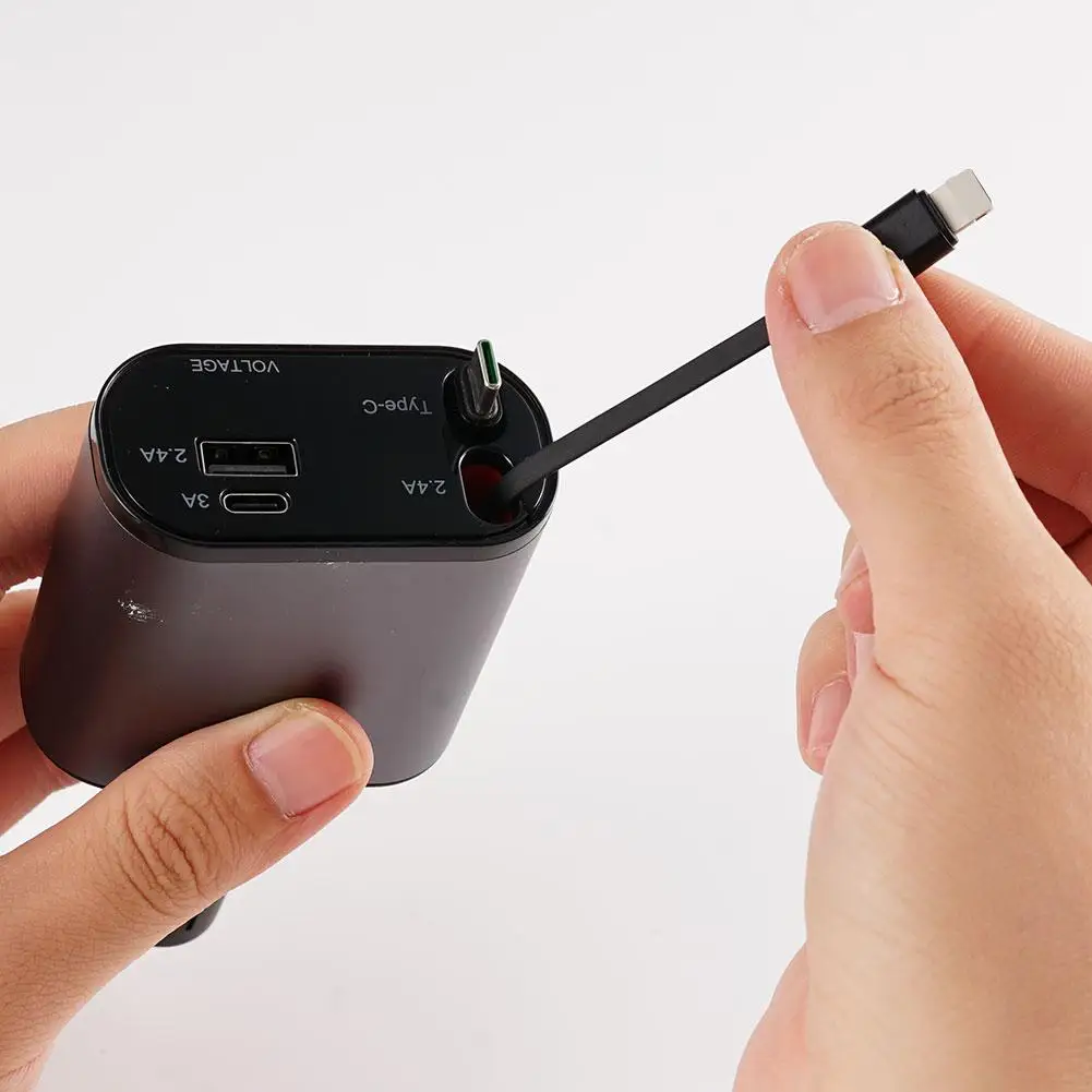 Chargeur Voiture Rapide – Puissance 100W & Câble Rétractable 9 Chargeur voiture 4-en-1 USB Type-C